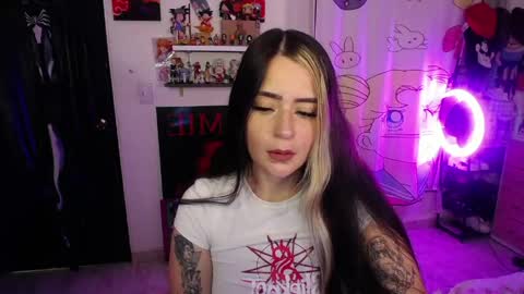 Snapshot of stephani_rousso chatting on 05/11/26, 11:02 joha cosmo online show from 05/11/26, 11:02