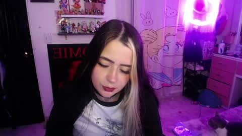 Snapshot of stephani_rousso chatting on 05/16/26, 12:40 joha cosmo online show from 05/16/26, 12:40