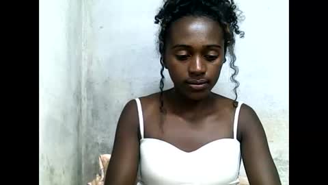 stephania12112343 online show from 06/02/26, 06:54