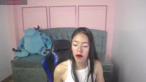 Stephania online show from 03/07/25, 10:56