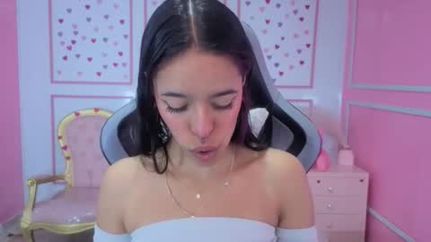 Stephania online show from 01/13/26, 12:32