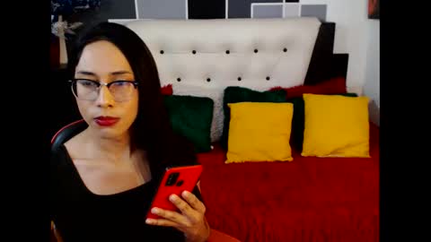 Snapshot of stephanie_dollss chatting on 05/26/26, 04:25 stephanie_dollss online show from 05/26/26, 04:25