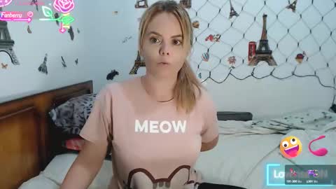 Stephanie   online show from 09/09/25, 09:53