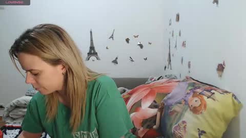 Snapshot of stephaniewild chatting on 02/13/26, 11:06 Stephanie online show from 02/13/26, 11:06