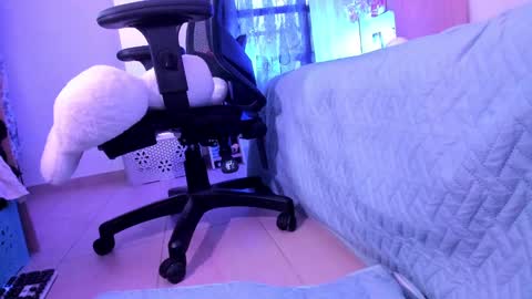 Stephanie  online show from 02/26/25, 09:27