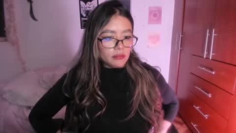 Stephanie  online show from 01/18/26, 03:32