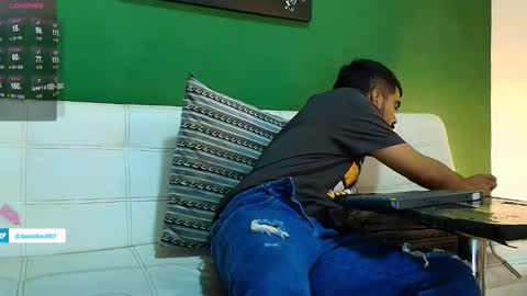    ................     online show from 09/18/25, 03:41