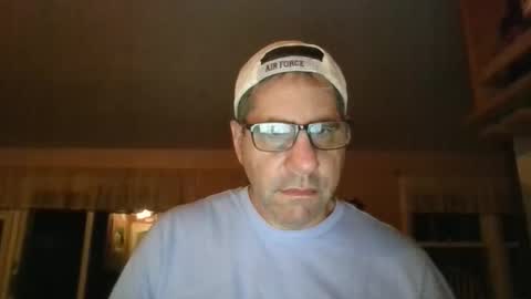 stephenhal9 online show from 10/22/25, 04:24