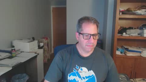 stephenhal9 online show from 04/15/26, 04:52