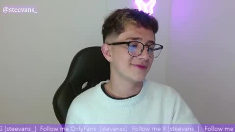 Snapshot of stevans_ chatting on 10/24/25, 05:48 Stevan online show from 10/24/25, 05:48