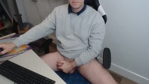 steve_oo8 online show from 03/06/25, 09:42