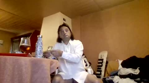 Snapshot of stevefromfrance chatting on 05/10/26, 07:57 stevefromfrance online show from 05/10/26, 07:57