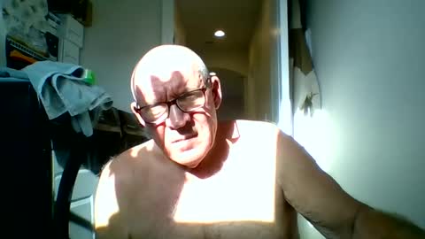 stevejons47 online show from 10/08/25, 01:20