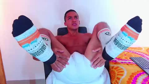 steven_modelo69 online show from 01/11/25, 10:07