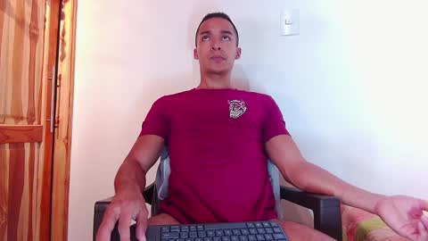 steven_modelo69 online show from 02/09/25, 02:28