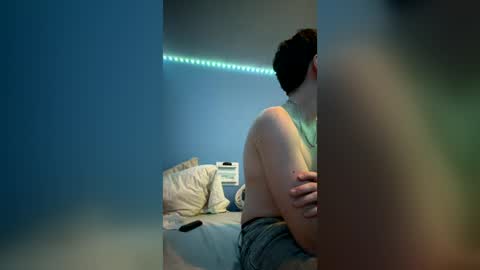 Snapshot of steveng155 chatting on 06/19/26, 04:50 steveng155 online show from 06/19/26, 04:50