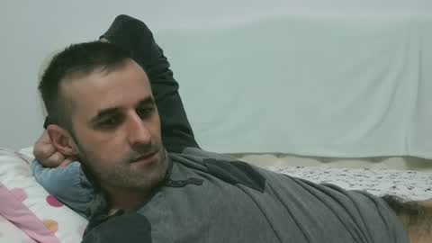 Snapshot of stevenpit chatting on 12/15/24, 06:04 stevenpit online show from 12/15/24, 06:04