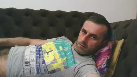 Snapshot of stevenpit chatting on 03/11/25, 06:41 stevenpit online show from 03/11/25, 06:41