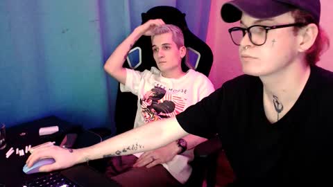 Steve online show from 10/07/25, 02:58