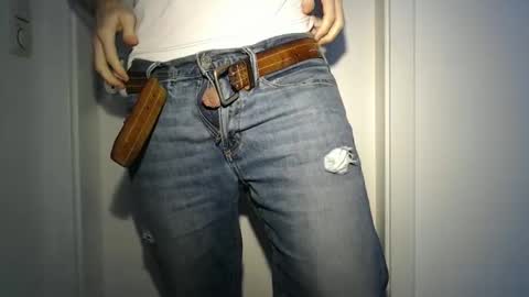 white beef online show from 02/09/25, 01:46