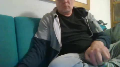 Snapshot of stevessky chatting on 02/05/25, 09:07 stevessky online show from 02/05/25, 09:07