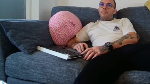 stevie_rae online show from 10/14/25, 12:17
