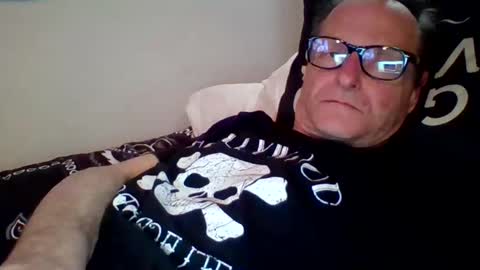 Snapshot of steviehard7 chatting on 01/23/25, 03:48 steviehard7 online show from 01/23/25, 03:48