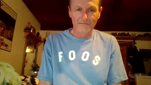 Snapshot of steviehard7 chatting on 03/01/25, 02:04 steviehard7 online show from 03/01/25, 02:04