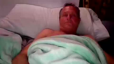 Snapshot of steviehard7 chatting on 10/14/25, 08:48 steviehard7 online show from 10/14/25, 08:48