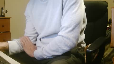 Snapshot of stevo69697 chatting on 12/03/24, 05:20 Chillguy online show from 12/03/24, 05:20