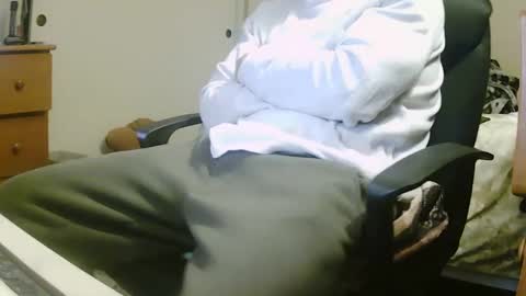 Snapshot of stevo69697 chatting on 12/04/24, 05:16 Chillguy online show from 12/04/24, 05:16