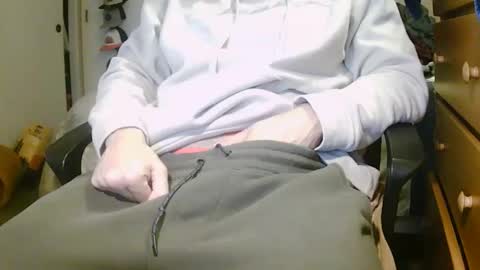 Snapshot of stevo69697 chatting on 01/24/25, 06:24 Chillguy online show from 01/24/25, 06:24