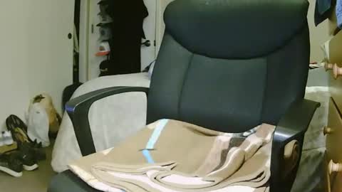 Chillguy online show from 04/01/26, 03:51