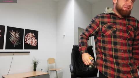 Stewart Barnz online show from 12/22/25, 03:25