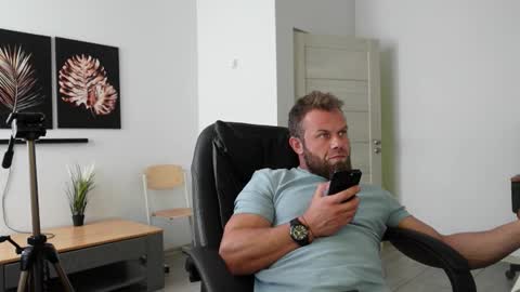 Stewart Barnz online show from 03/09/26, 12:53