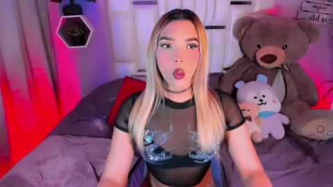 Steisee Reyes online show from 05/06/26, 05:57