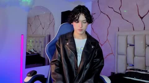 Snapshot of sthepanodimonaco chatting on 05/22/26, 03:46 Sthepano online show from 05/22/26, 03:46