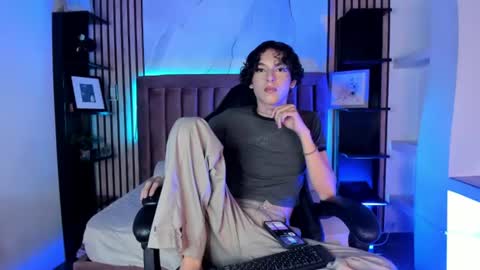 Snapshot of sthepanodimonaco chatting on 06/12/26, 03:38 Sthepano online show from 06/12/26, 03:38
