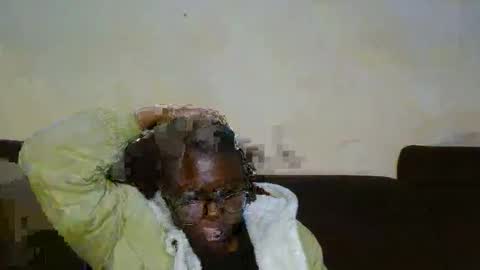 Snapshot of sticklavah chatting on 12/16/25, 04:12 sticklavah online show from 12/16/25, 04:12