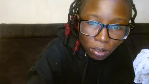 Snapshot of sticklavah chatting on 12/20/25, 04:52 sticklavah online show from 12/20/25, 04:52