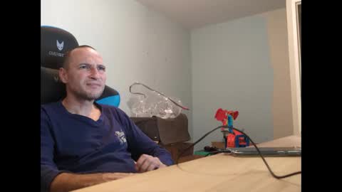 stickolive1 online show from 10/20/25, 10:10