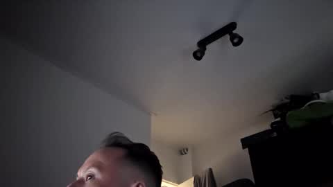 Snapshot of stiffmeister94 chatting on 03/09/25, 12:09 Axel online show from 03/09/25, 12:09