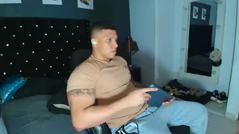 Snapshot of stily_santos_ chatting on 09/22/25, 02:24 stily online show from 09/22/25, 02:24