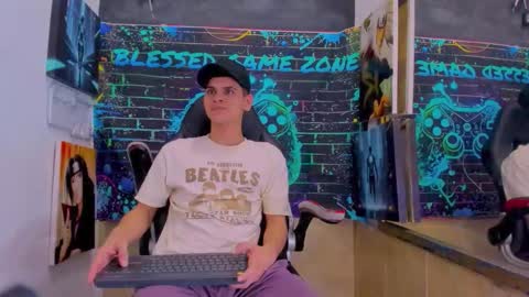 friends online show from 02/12/26, 04:29