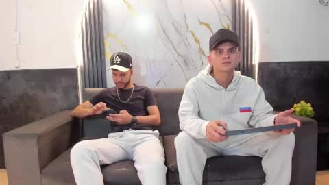 friends online show from 03/01/26, 06:04