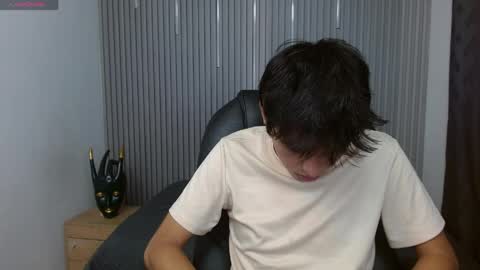 Stiwen online show from 04/08/26, 01:44