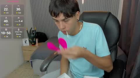Snapshot of stiwentwink chatting on 06/03/26, 02:08 Stiwen online show from 06/03/26, 02:08