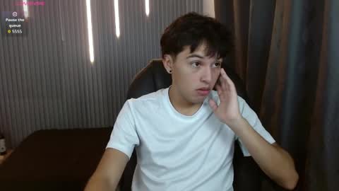 Snapshot of stiwentwink chatting on 06/06/26, 02:00 Stiwen online show from 06/06/26, 02:00