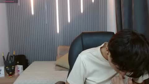 Snapshot of stiwentwink chatting on 06/15/26, 01:35 Stiwen online show from 06/15/26, 01:35