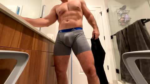 stlhotwifeguy online show from 03/12/25, 08:41